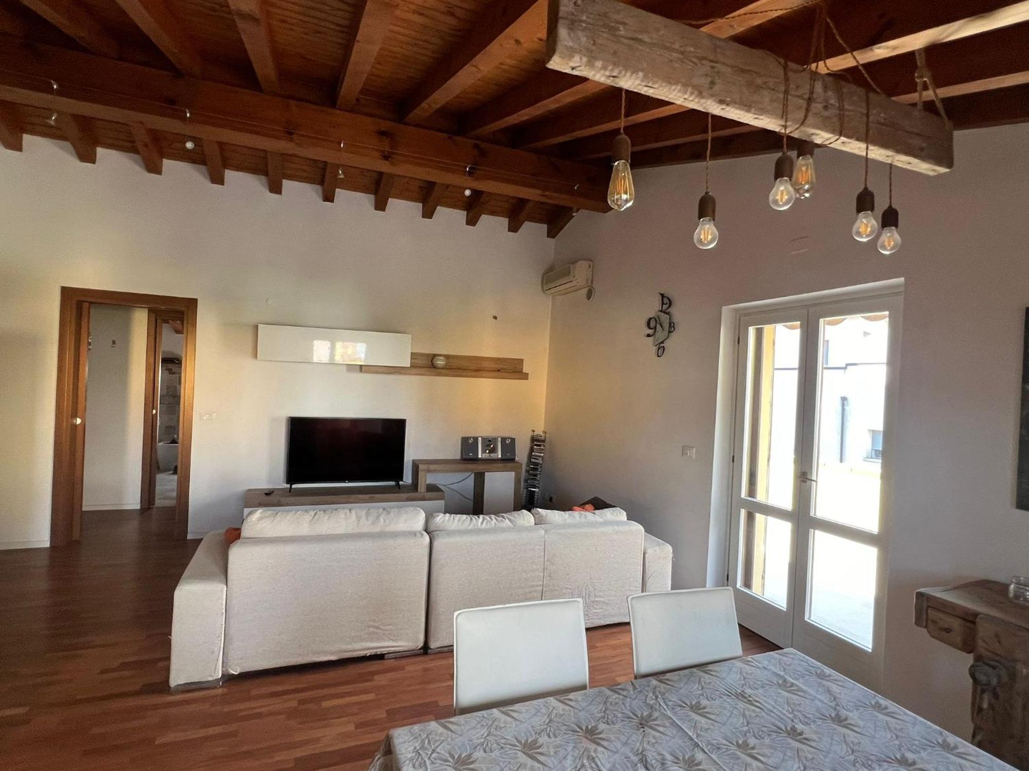 Terrazza Su Волта Мантована Екстериор снимка